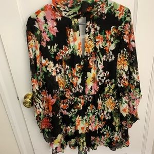 NWT ark & co flower romper